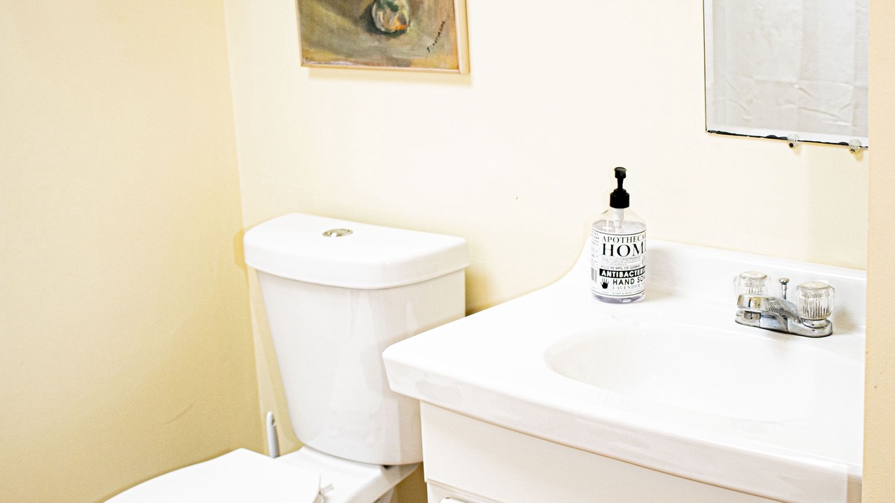 Photo of Bathroom in Oakland
