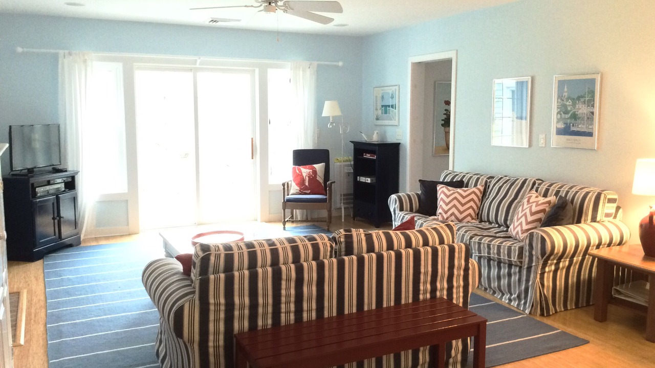Photo of Livingroom in West Point
