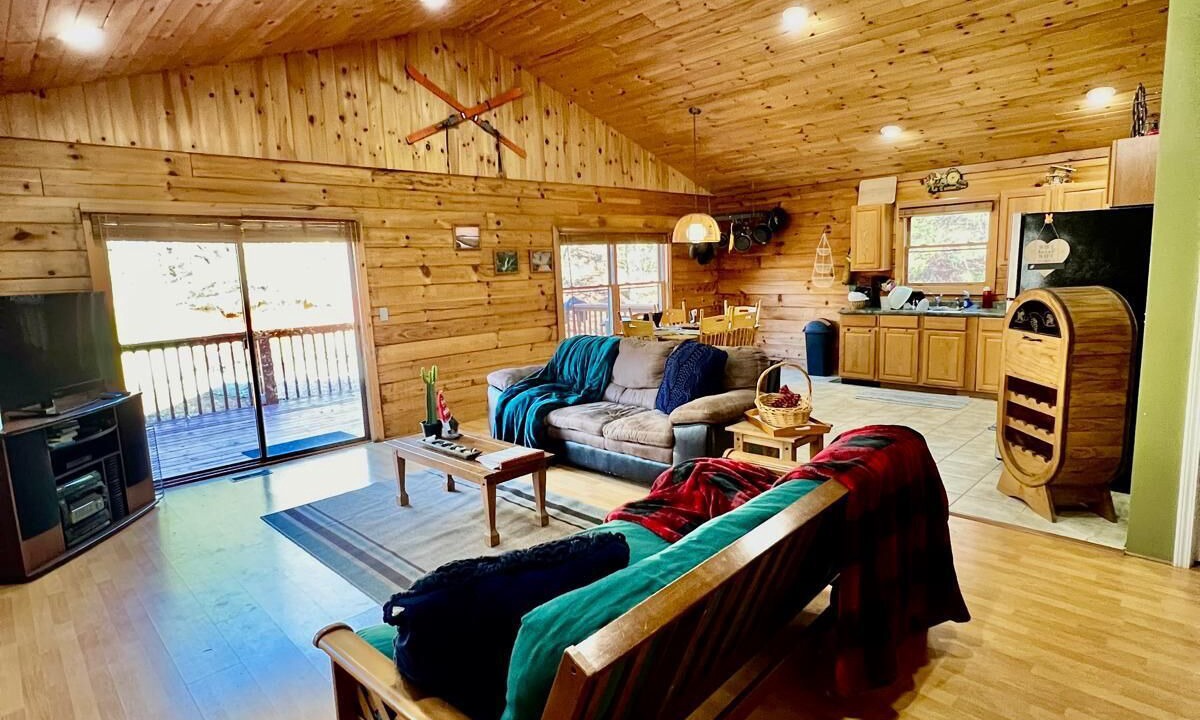 Photo of Livingroom in Rutherfordton