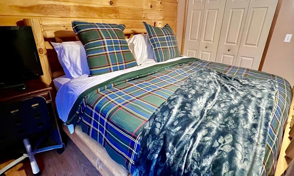 Photo of Bedroom in Rutherfordton