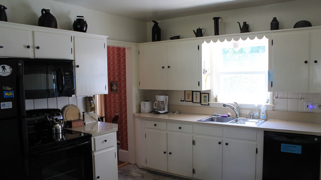 Photo of Kitchen in New Harbor