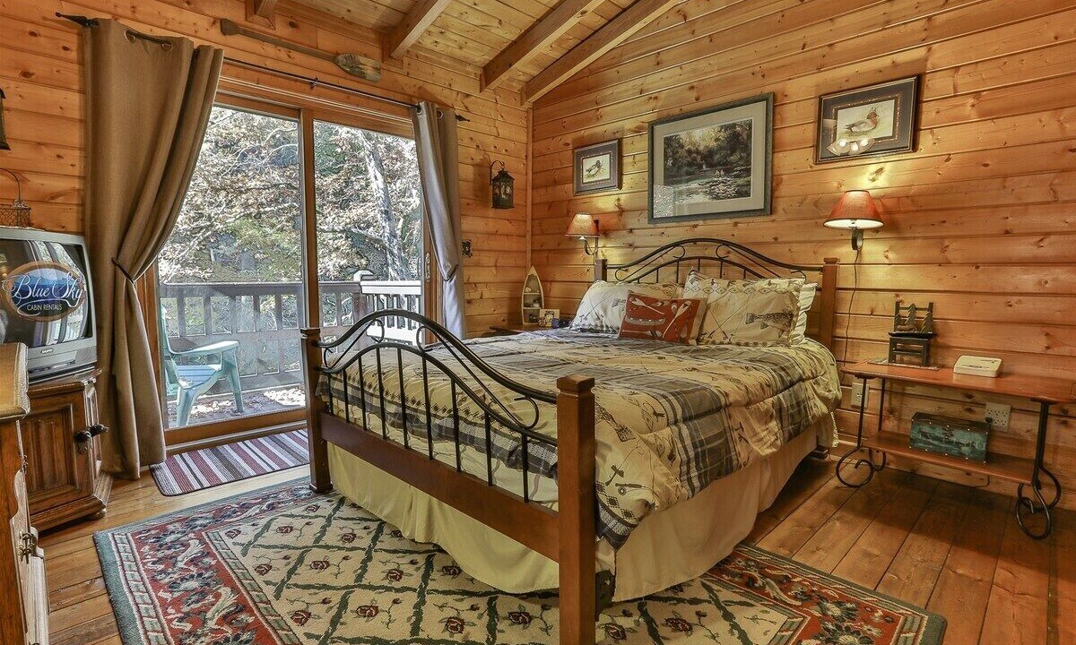 Photo of Patio Balcony in Ellijay