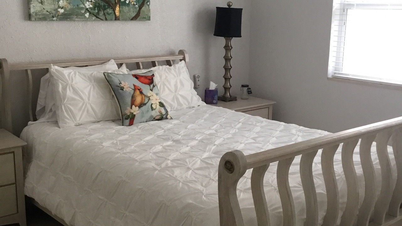 Photo of Bedroom in Naples Park