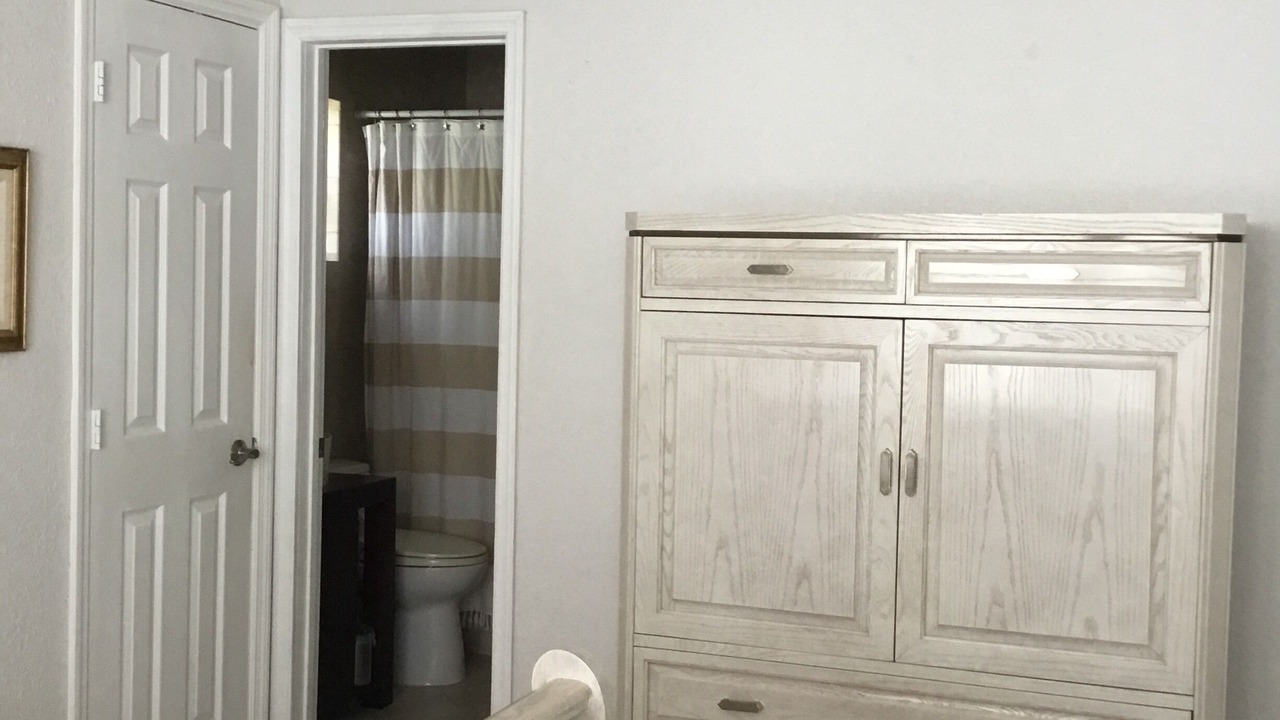 Photo of Bedroom in Naples Park