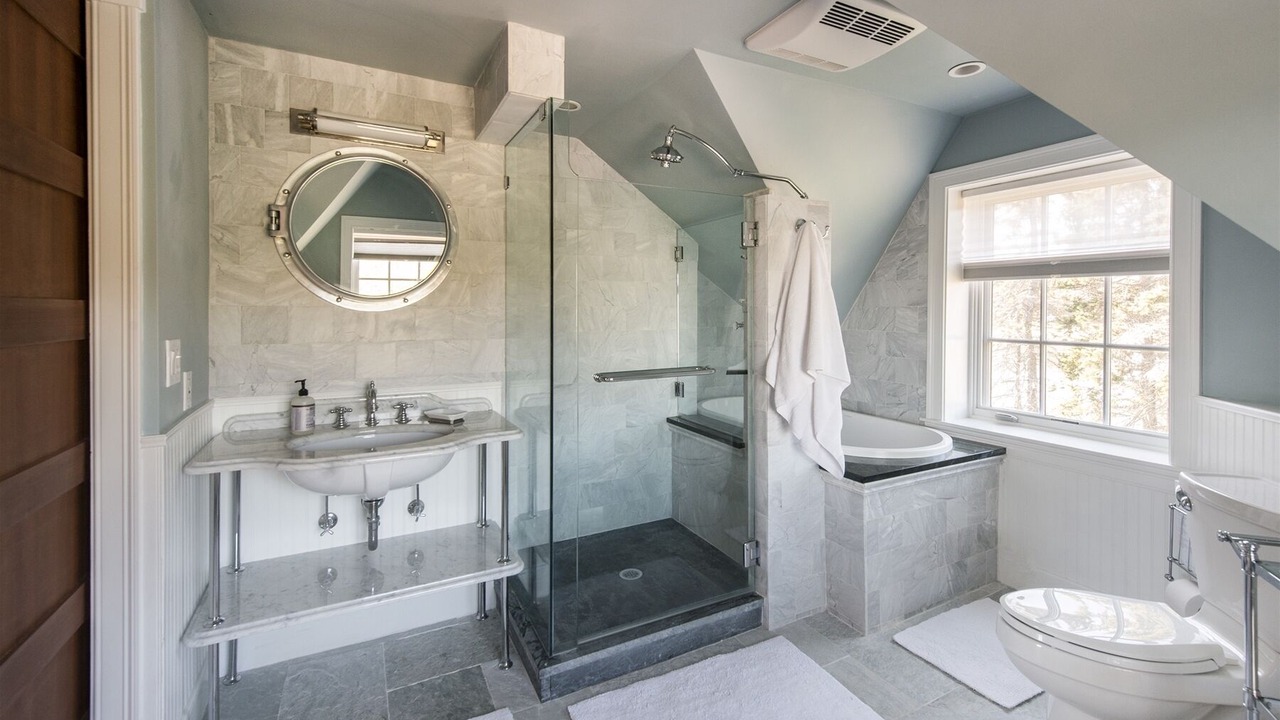 Photo of Bathroom in Pond Cove