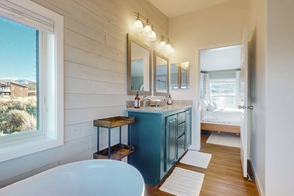 Photo of Bedroom in Garden City