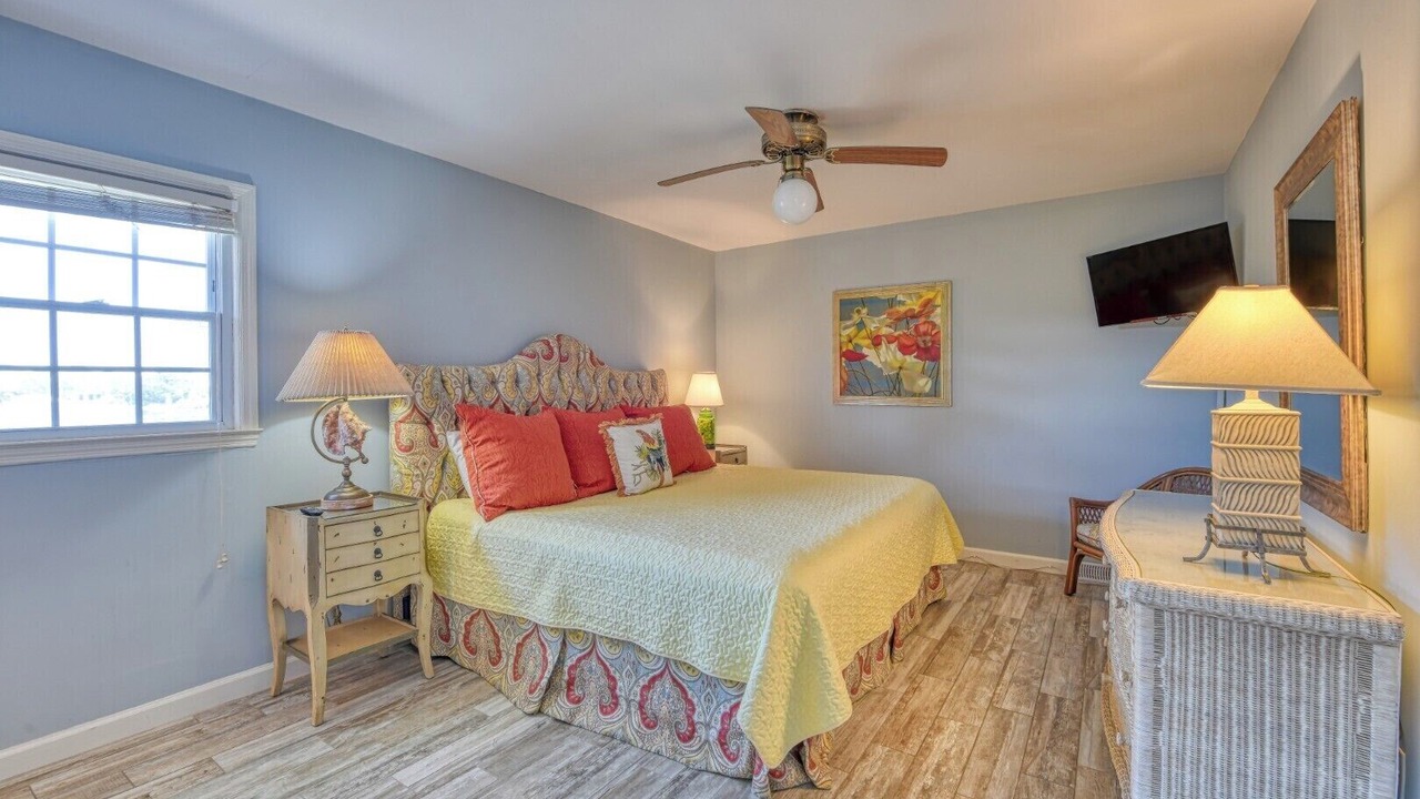 Photo of Bedroom in Inlet Harbour