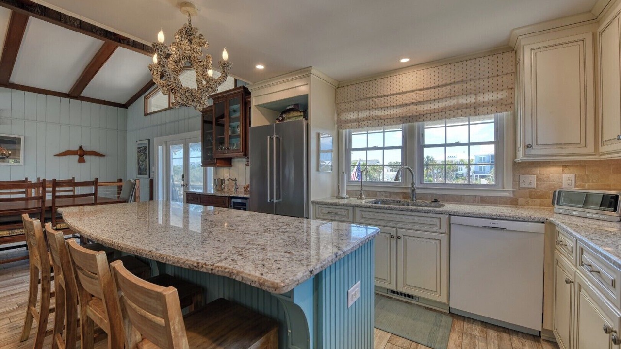 Photo of Kitchen in Inlet Harbour