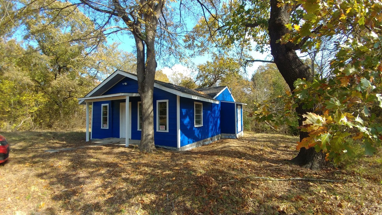 Photo of Others in Honey Grove