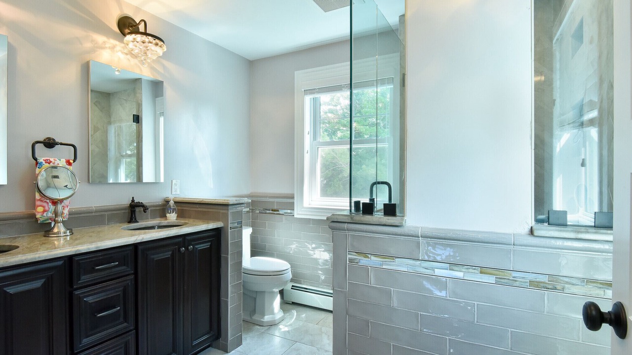 Photo of Bathroom in Bonnet Shores