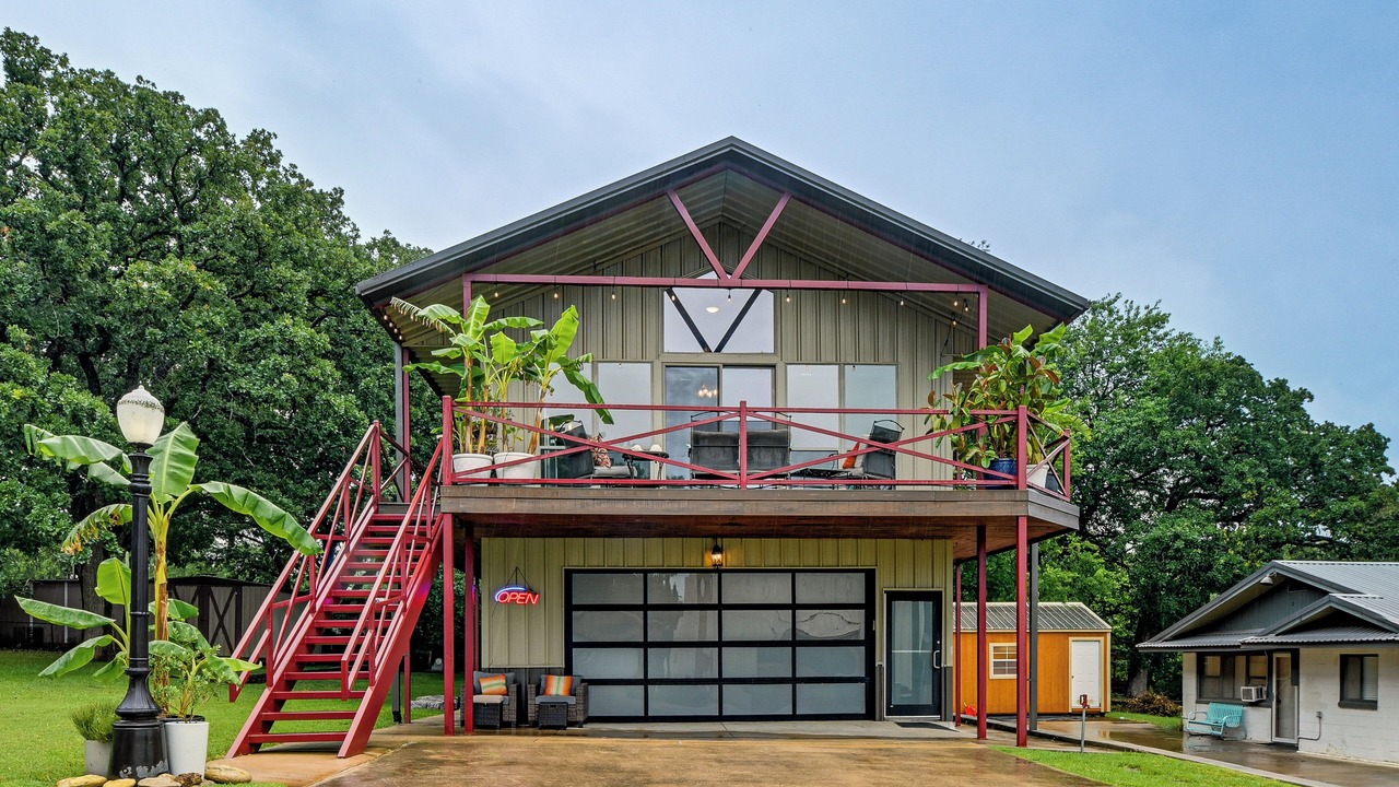 Photo of Outdoor in Kingston