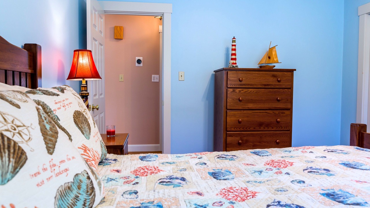 Photo of Bedroom in Glen Cove