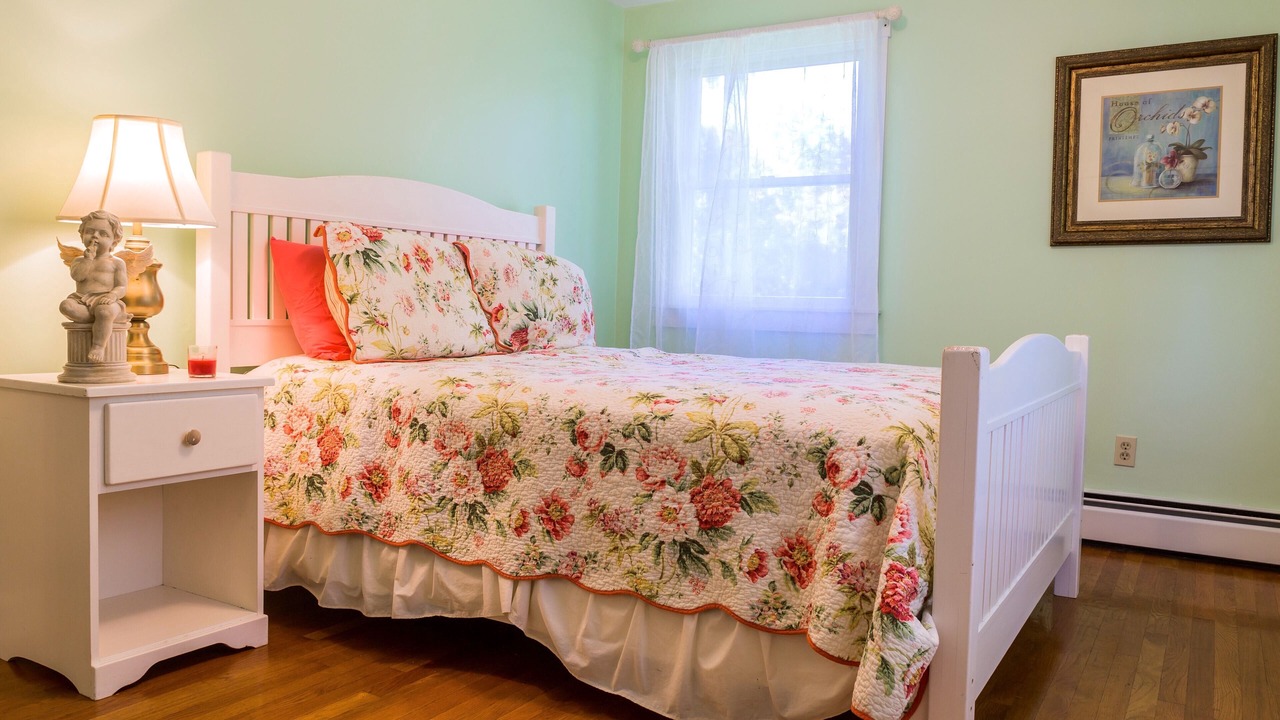 Photo of Bedroom in Glen Cove