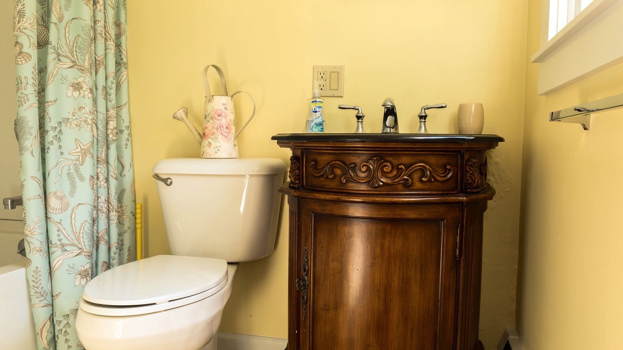 Photo of Bathroom in Glen Cove