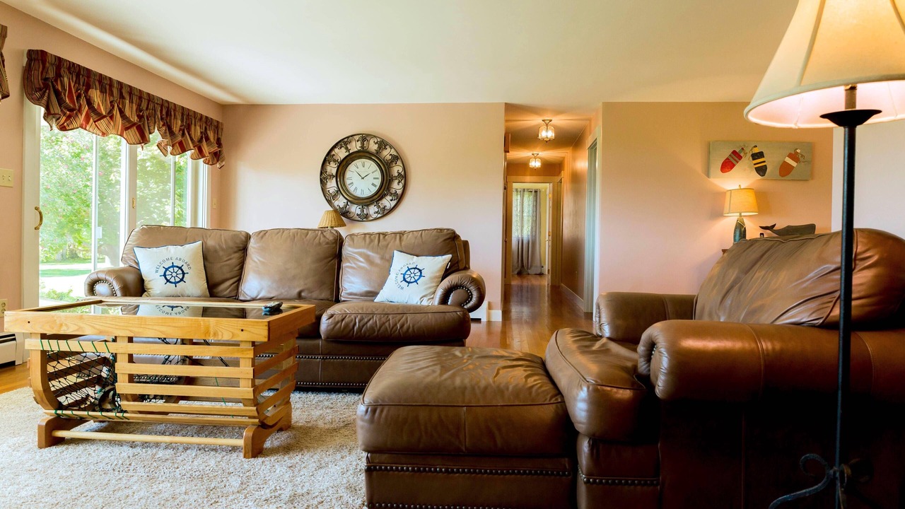 Photo of Livingroom in Glen Cove