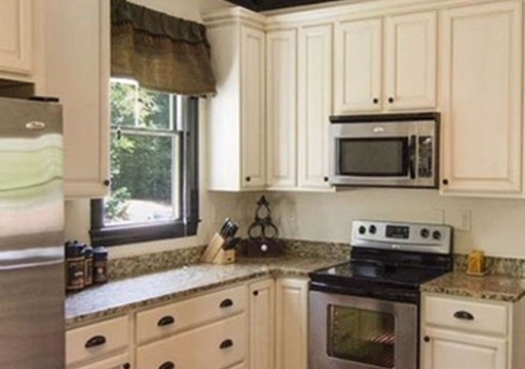 Photo of Kitchen in Reynolds Landing