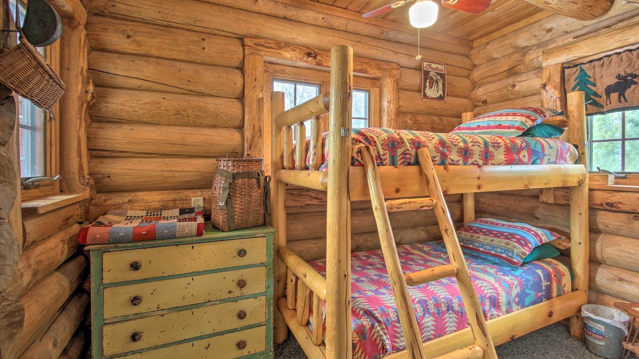 Photo of Bedroom in Center Conway