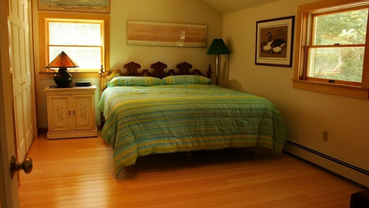 Photo of Bedroom in New Harbor