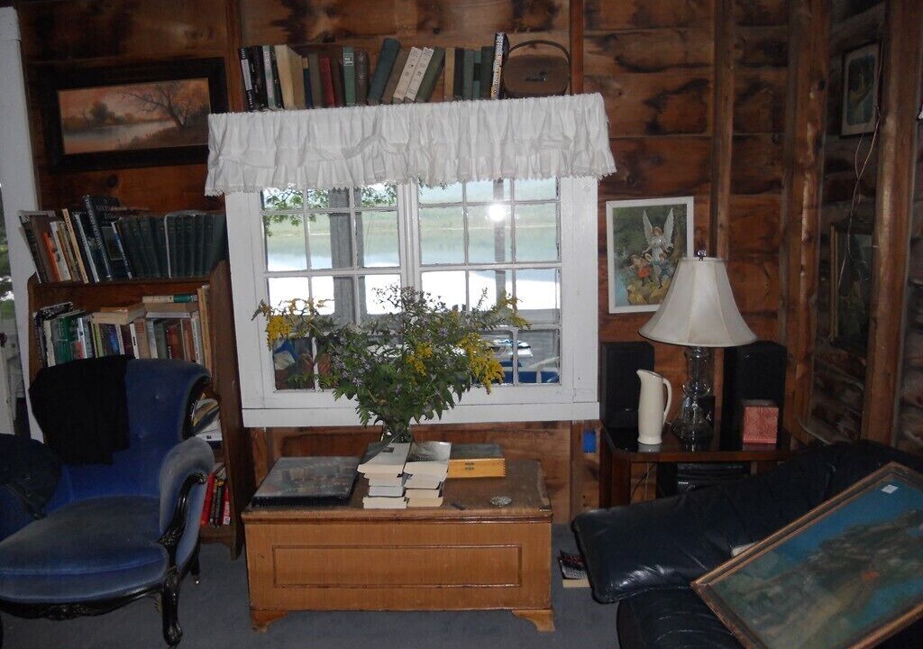 Photo of Livingroom in Sumner