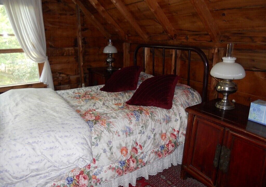 Photo of Bedroom in Sumner