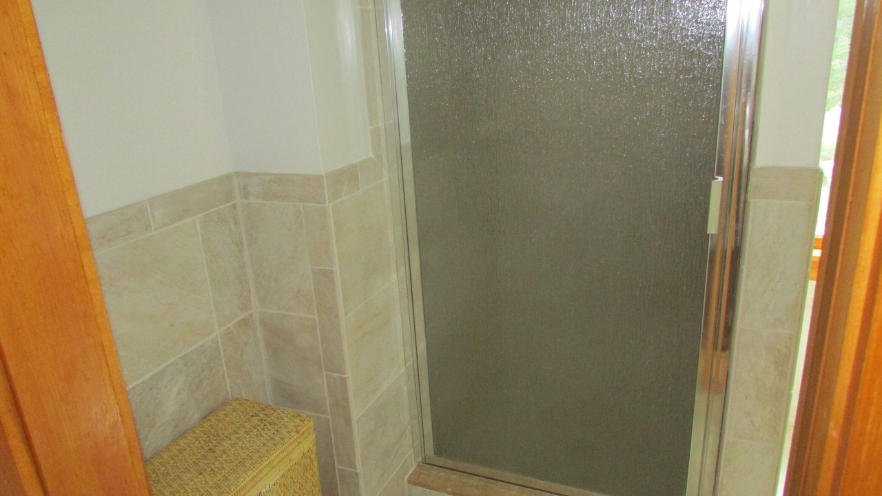 Photo of Bathroom in New Harbor