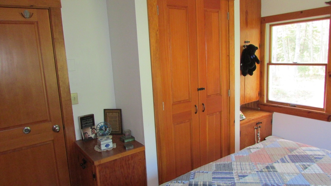 Photo of Bedroom in New Harbor