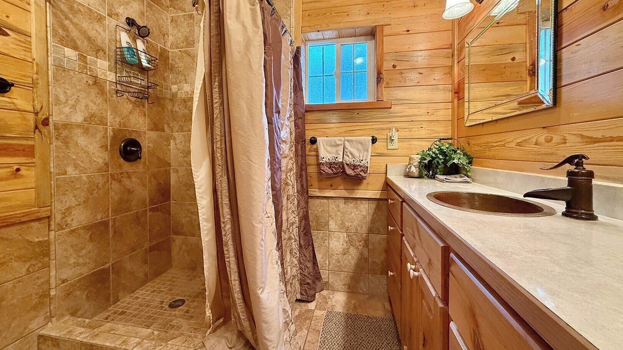 Photo of Bathroom in Glendale