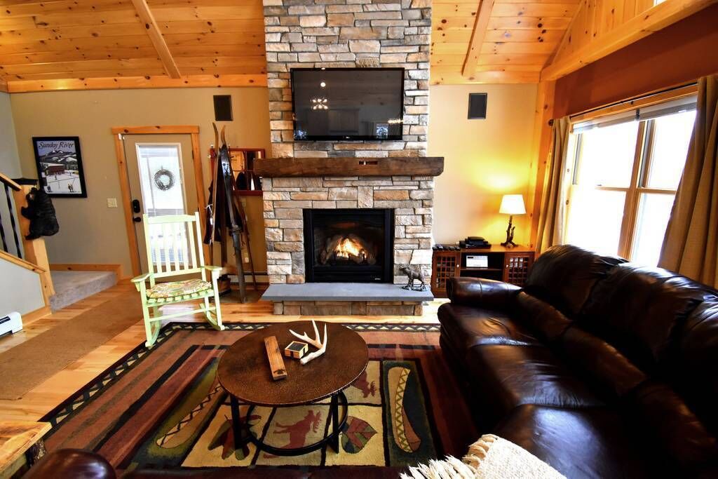 Photo of Livingroom in Bethel