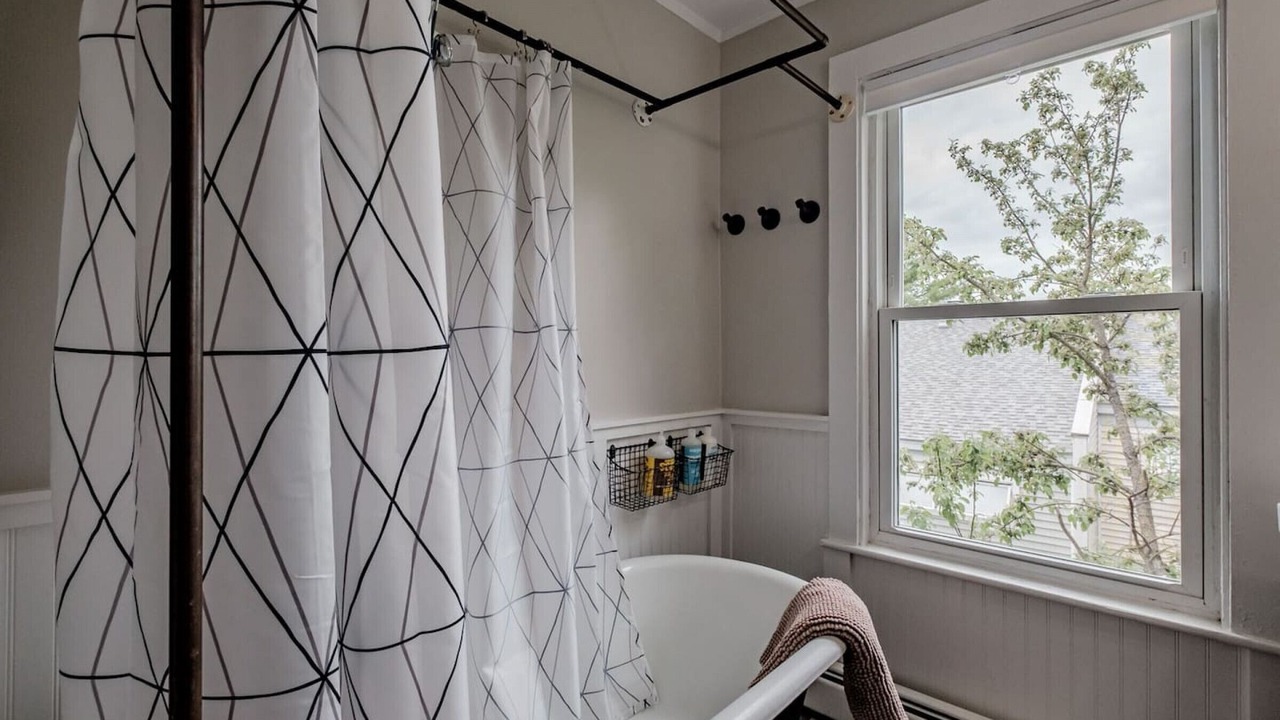 Photo of Bathroom in East End