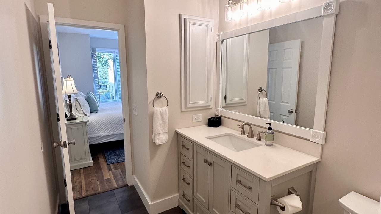 Photo of Bathroom in Saint Simons Island