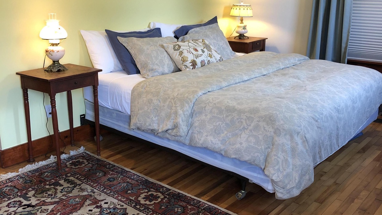 Photo of Bedroom in Colebrook