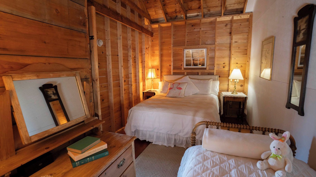 Photo of Bedroom in Brooksville