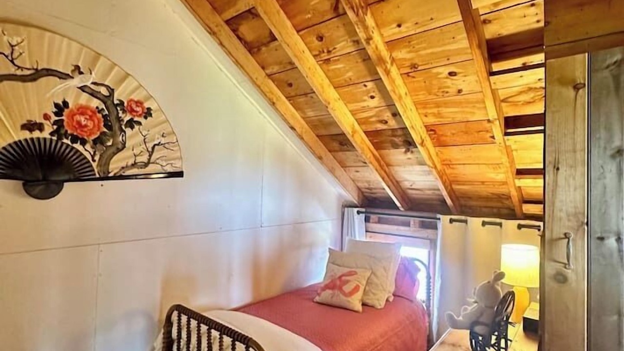 Photo of Bedroom in Brooksville