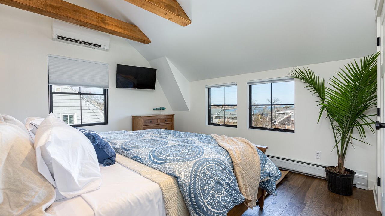 Photo of Bedroom in Loveitts Field