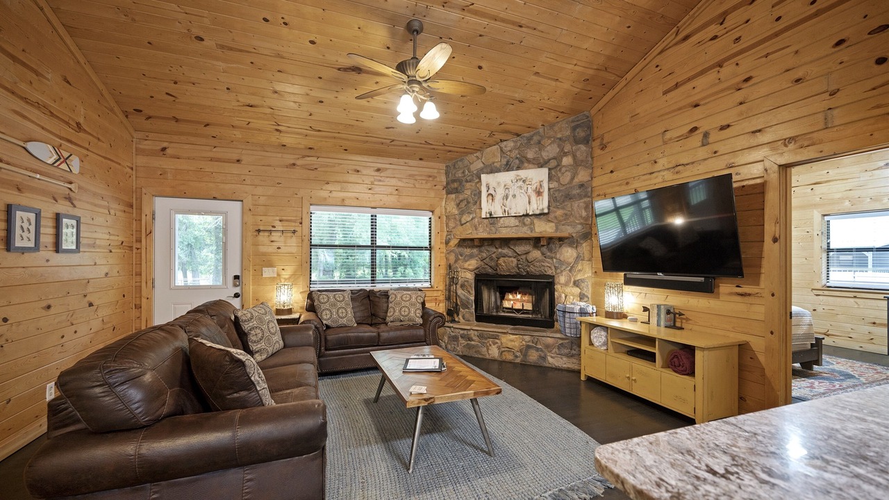 Photo of Bedroom in Broken Bow