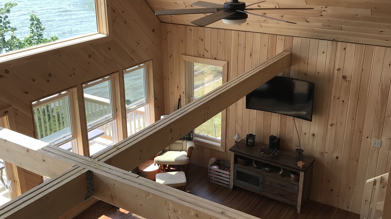 Photo of Livingroom in Roxbury
