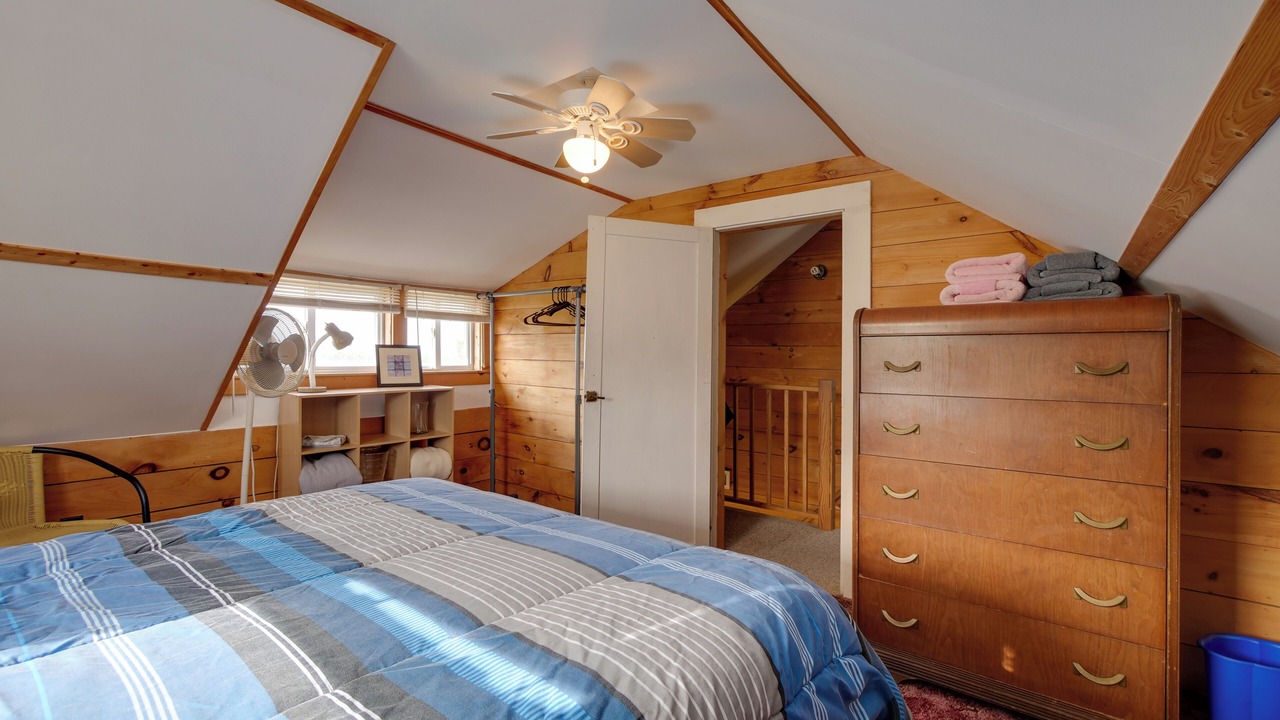 Photo of Bedroom in Marlboro