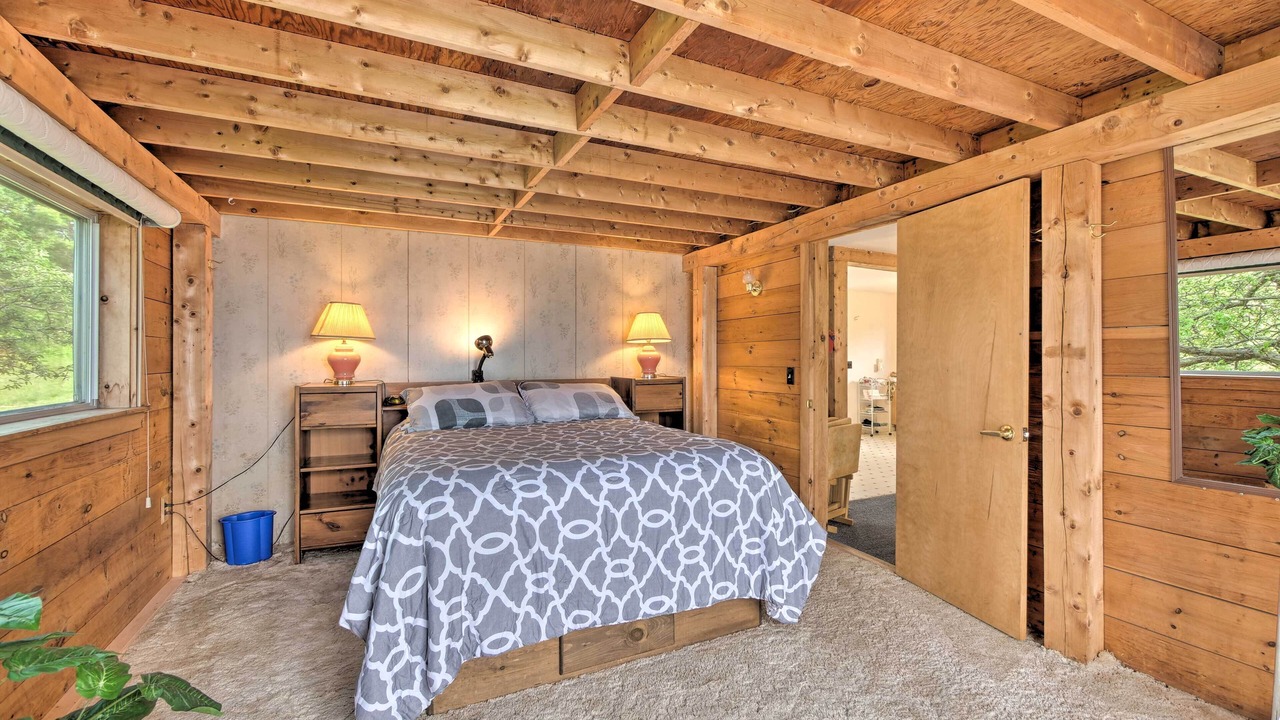 Photo of Bedroom in Marlboro