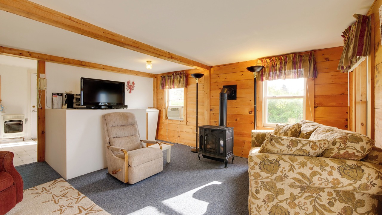 Photo of Livingroom in Marlboro
