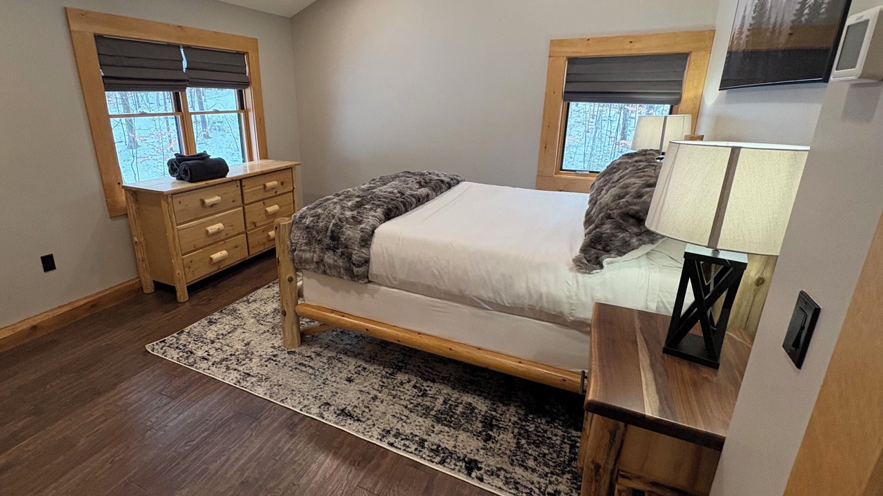 Photo of Bedroom in Center Conway
