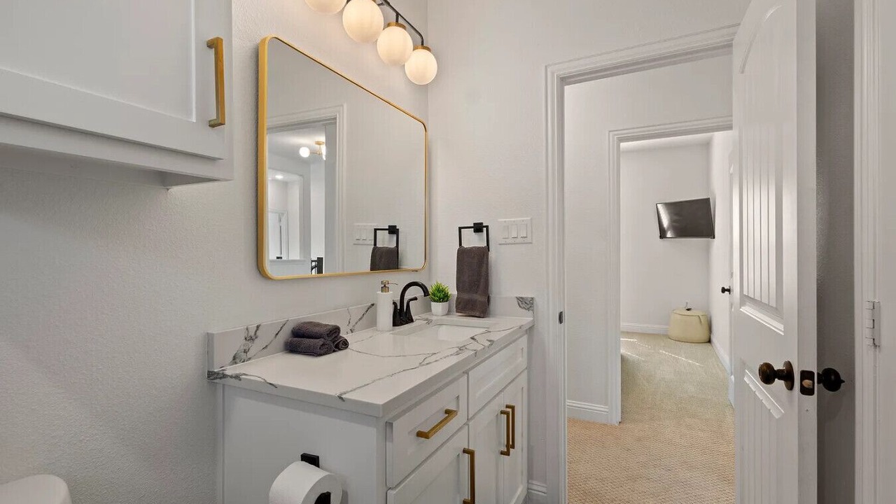 Photo of Bathroom in West Dallas