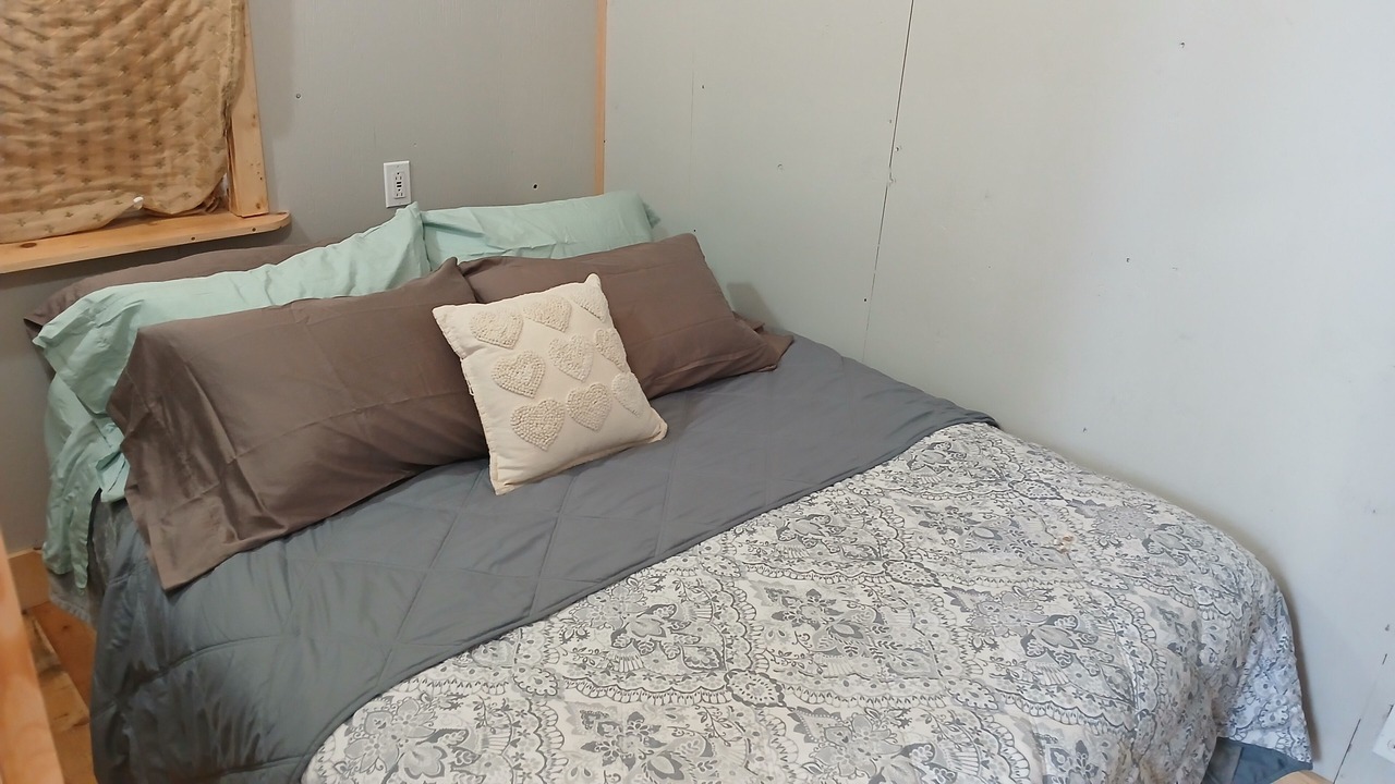 Photo of Bedroom in Fritz Creek