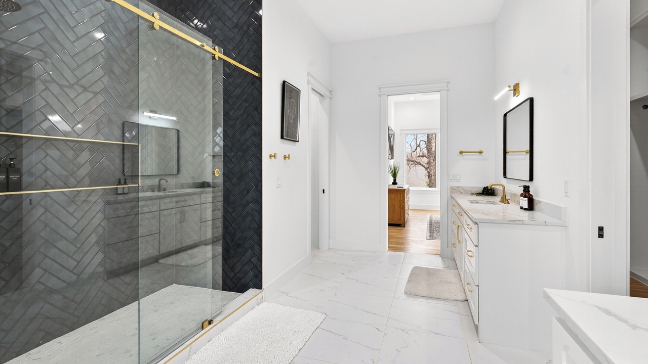 Photo of Bathroom in Old East Dallas