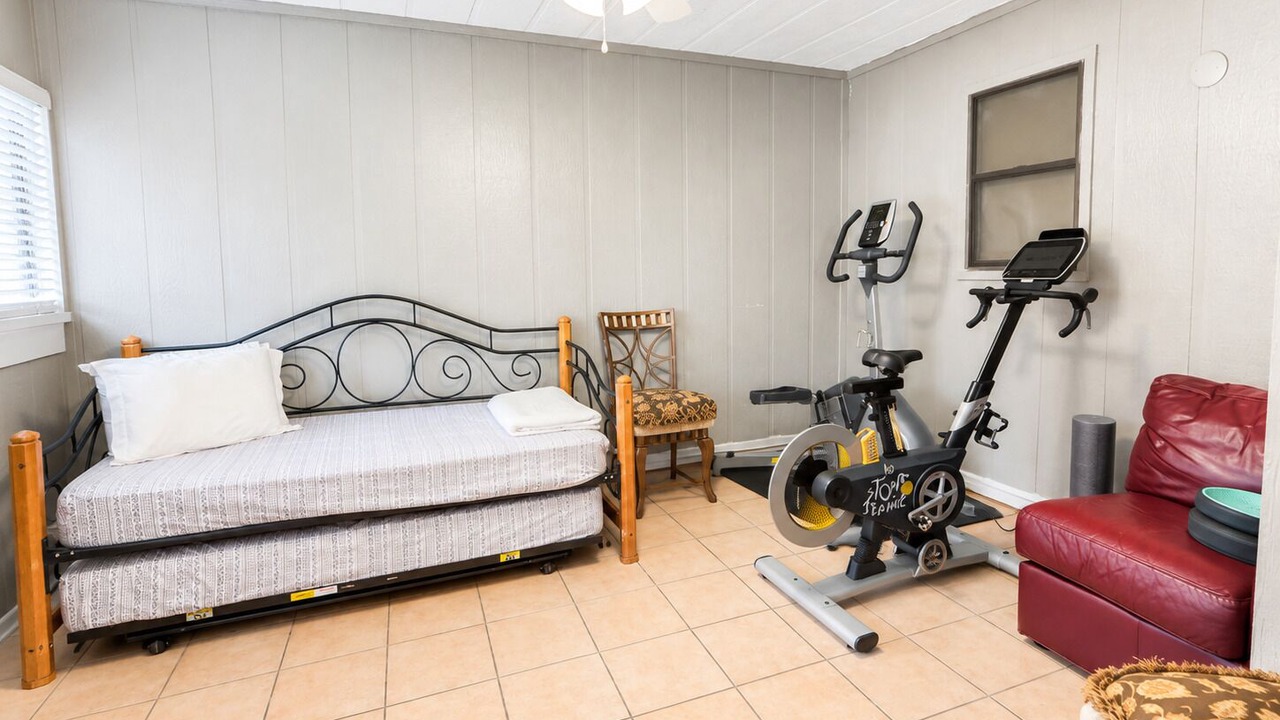 Photo of Bedroom in South Side
