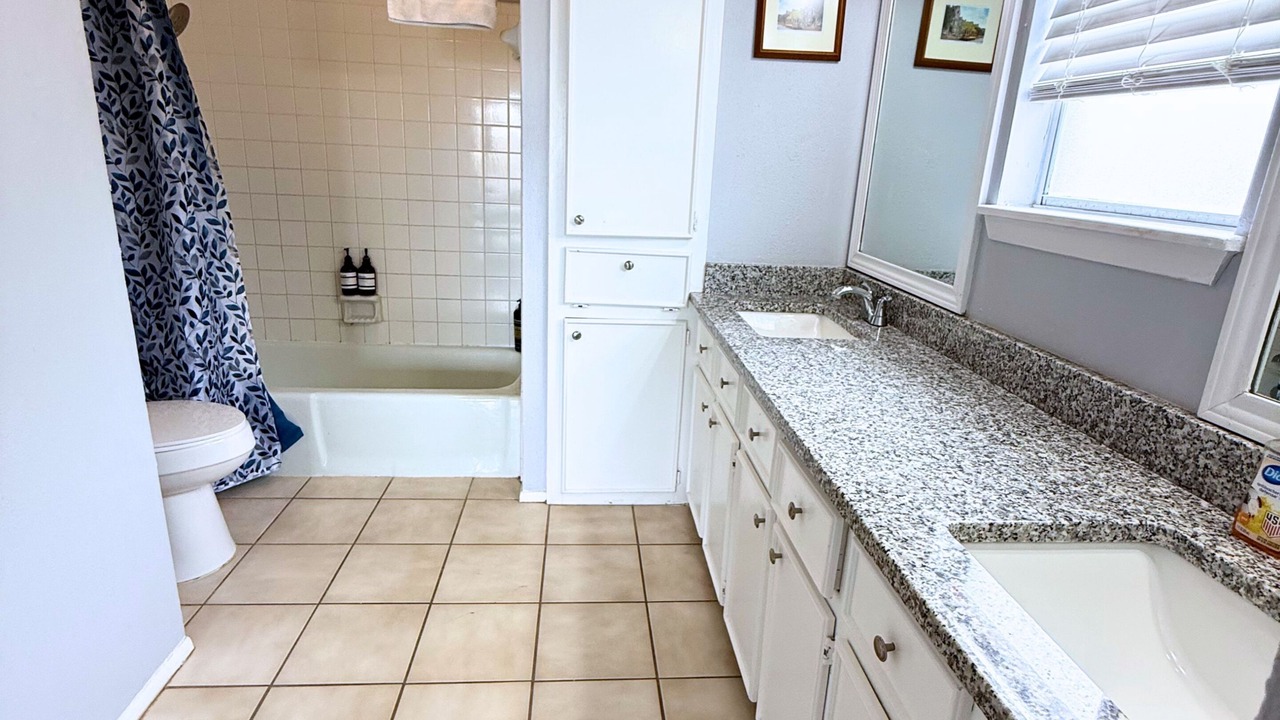Photo of Bathroom in South Side