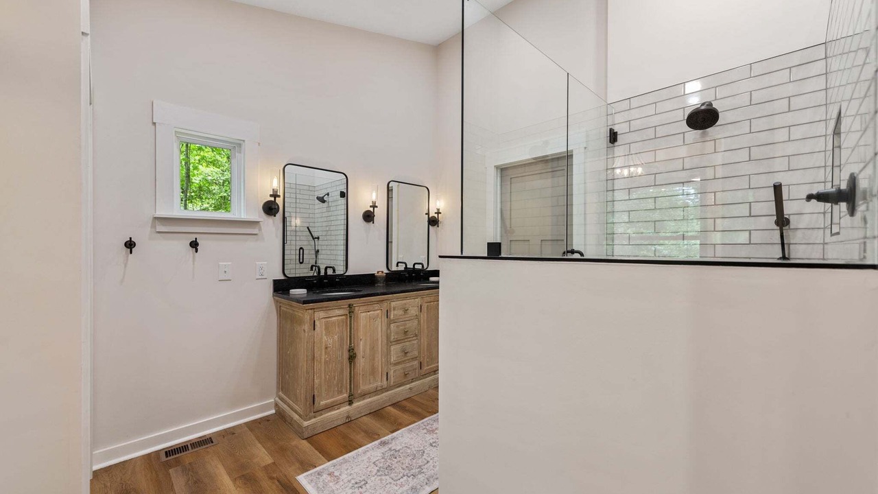 Photo of Bathroom in Blairsville