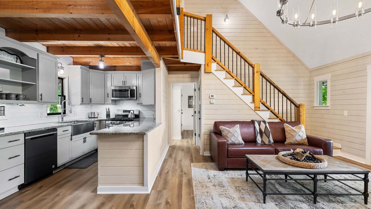 Photo of Livingroom in Blairsville