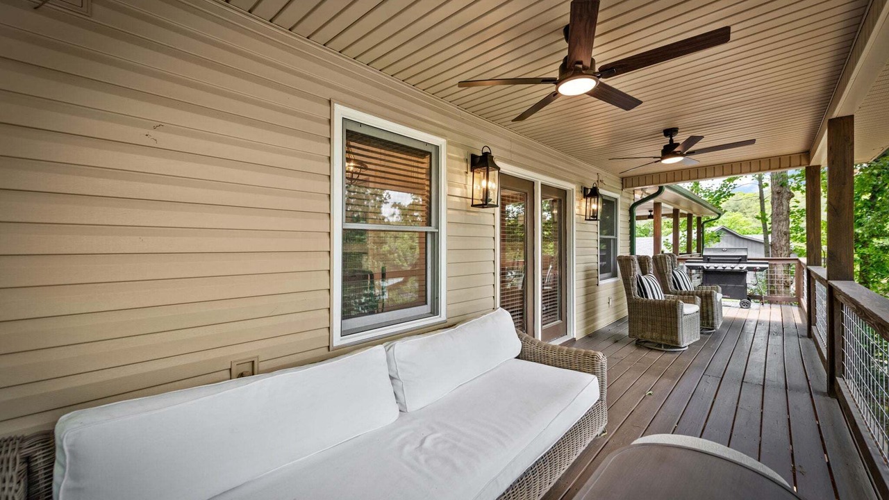 Photo of Patio Balcony in Blairsville