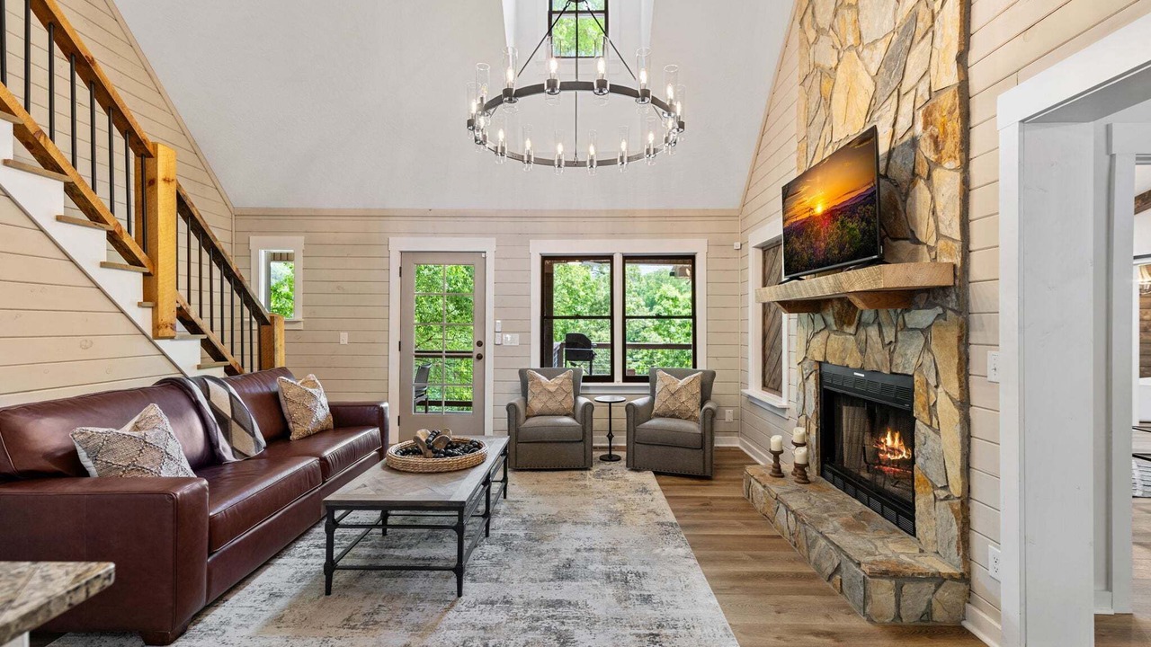 Photo of Livingroom in Blairsville