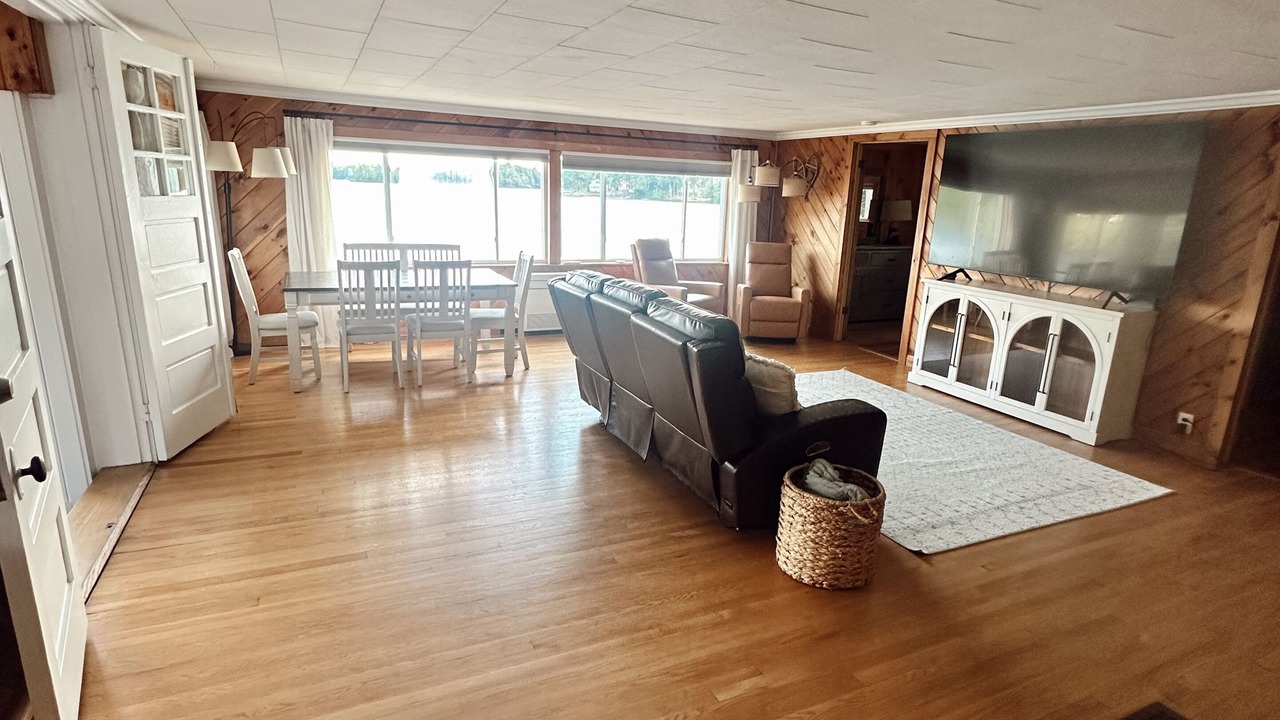 Photo of Livingroom in Monmouth